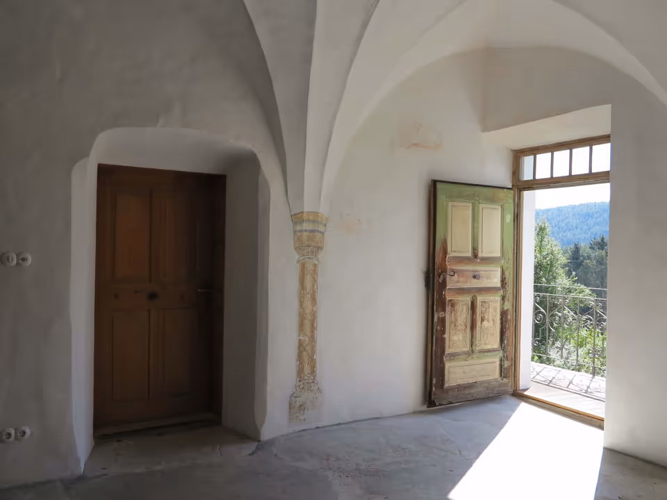 Interior 2