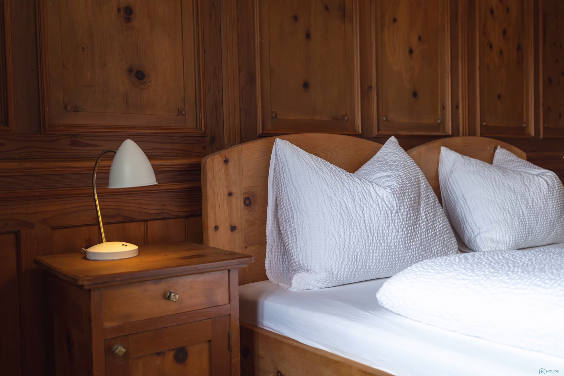 Erker Suite interior 11