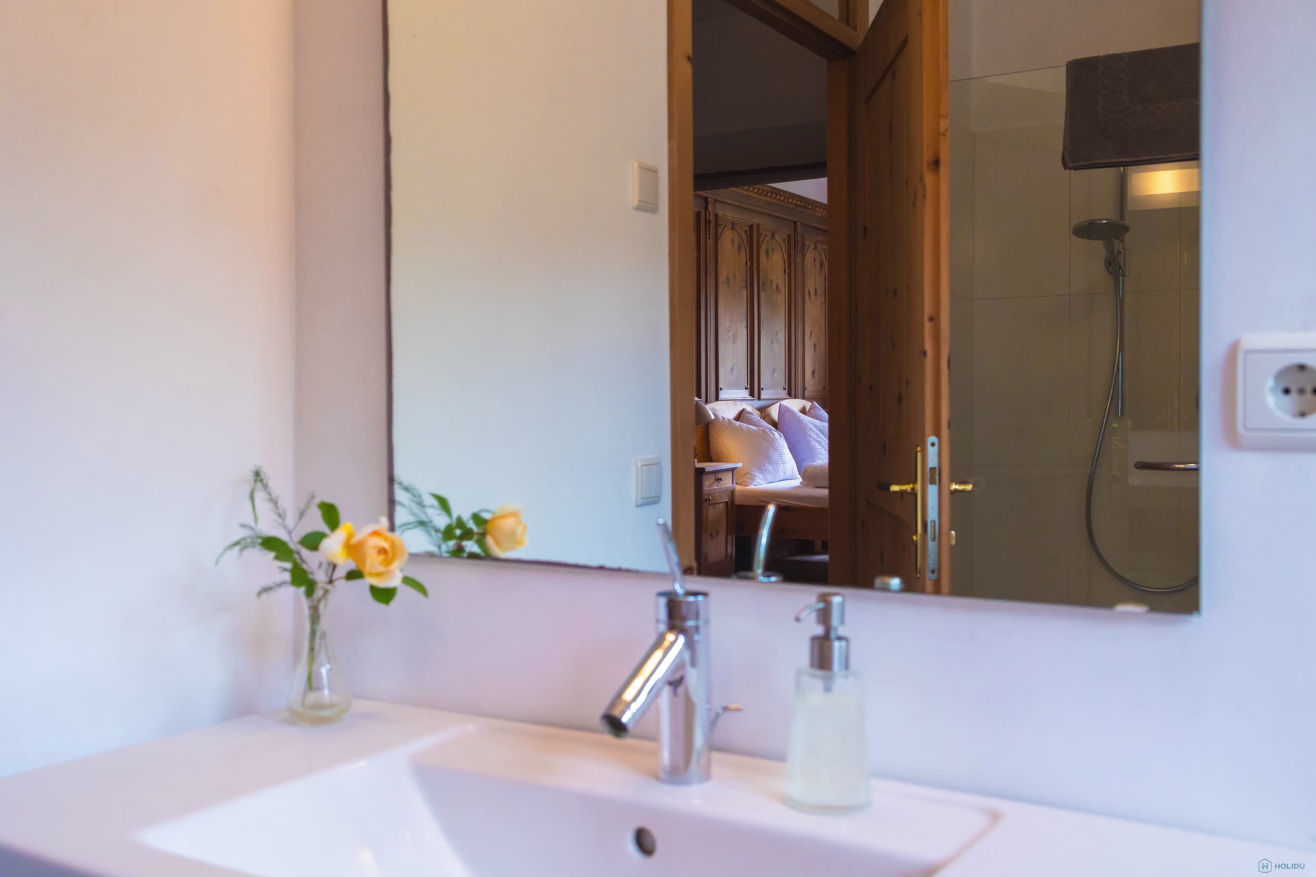 Erker Suite interior 16