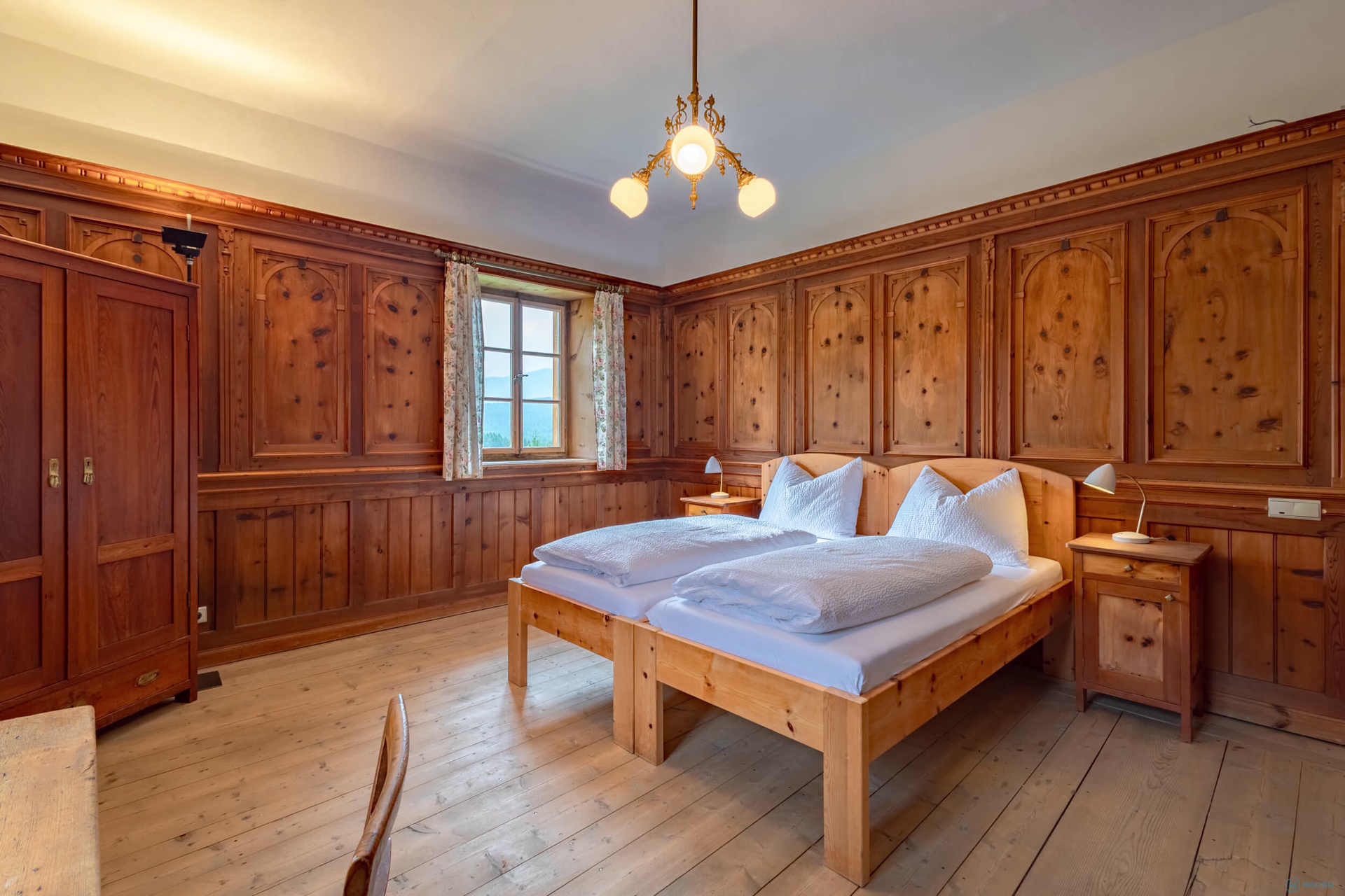 Erker Suite interior 19