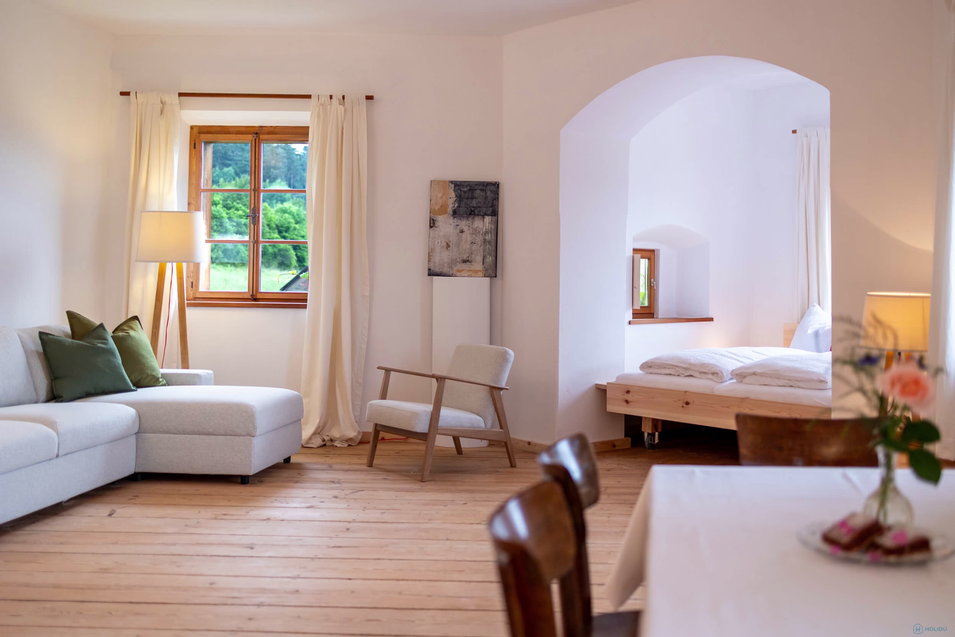Erker Suite interior 4