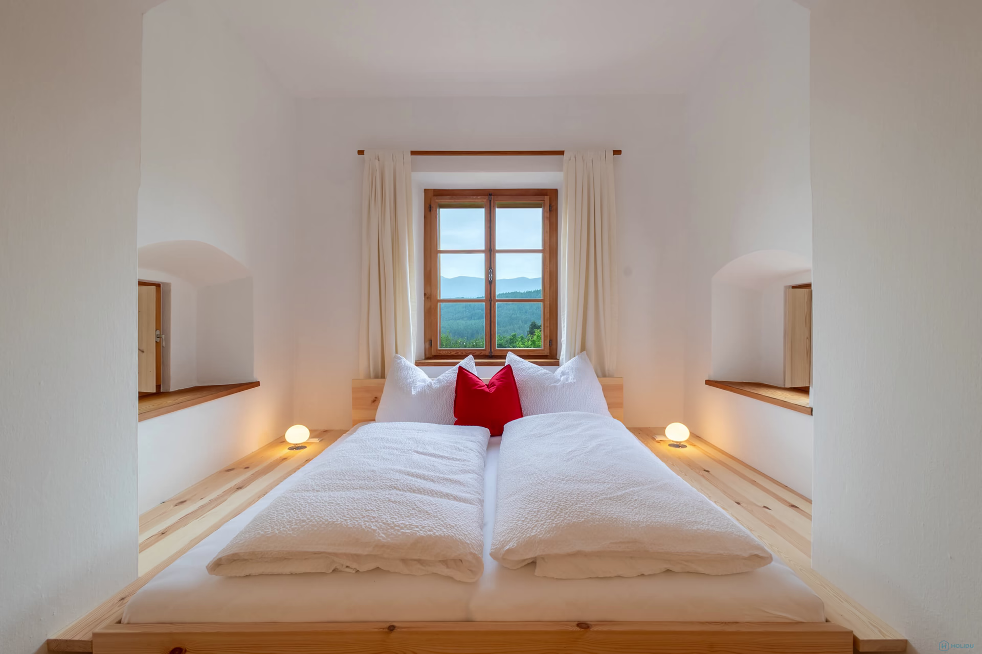 Erker Suite interior 7
