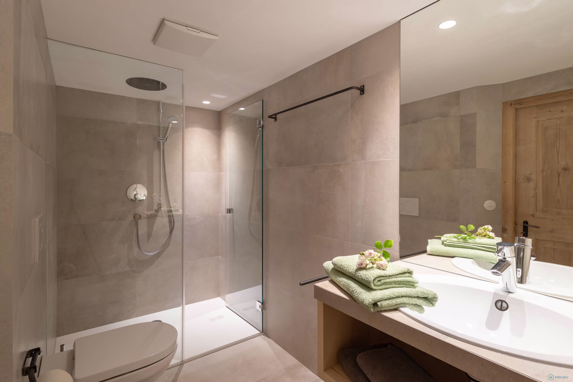 Apartment Gotik interior 11