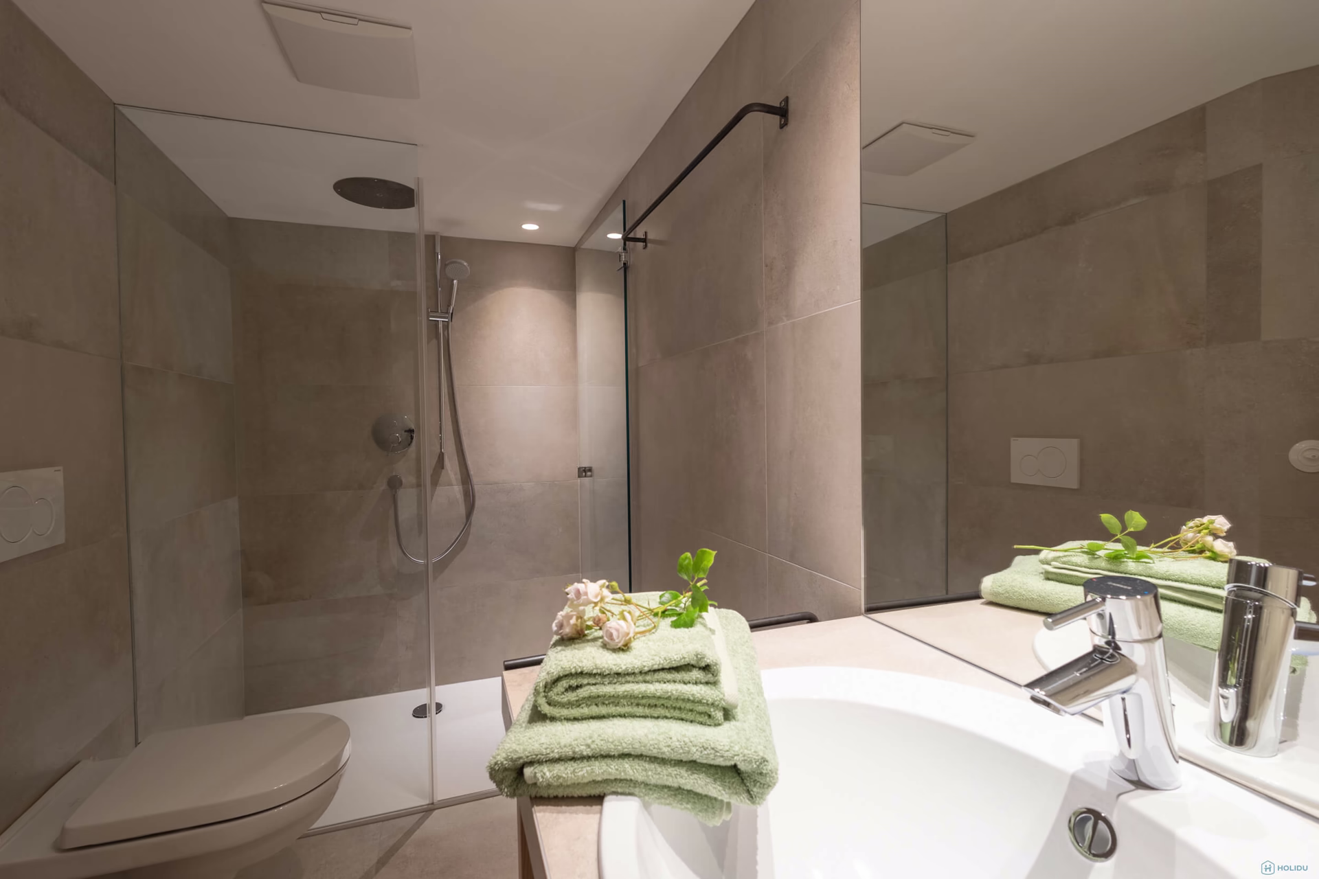 Apartment Gotik interior 12
