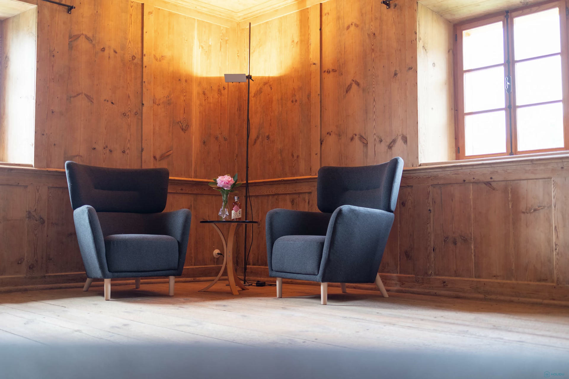 Apartment Gotik interior 8