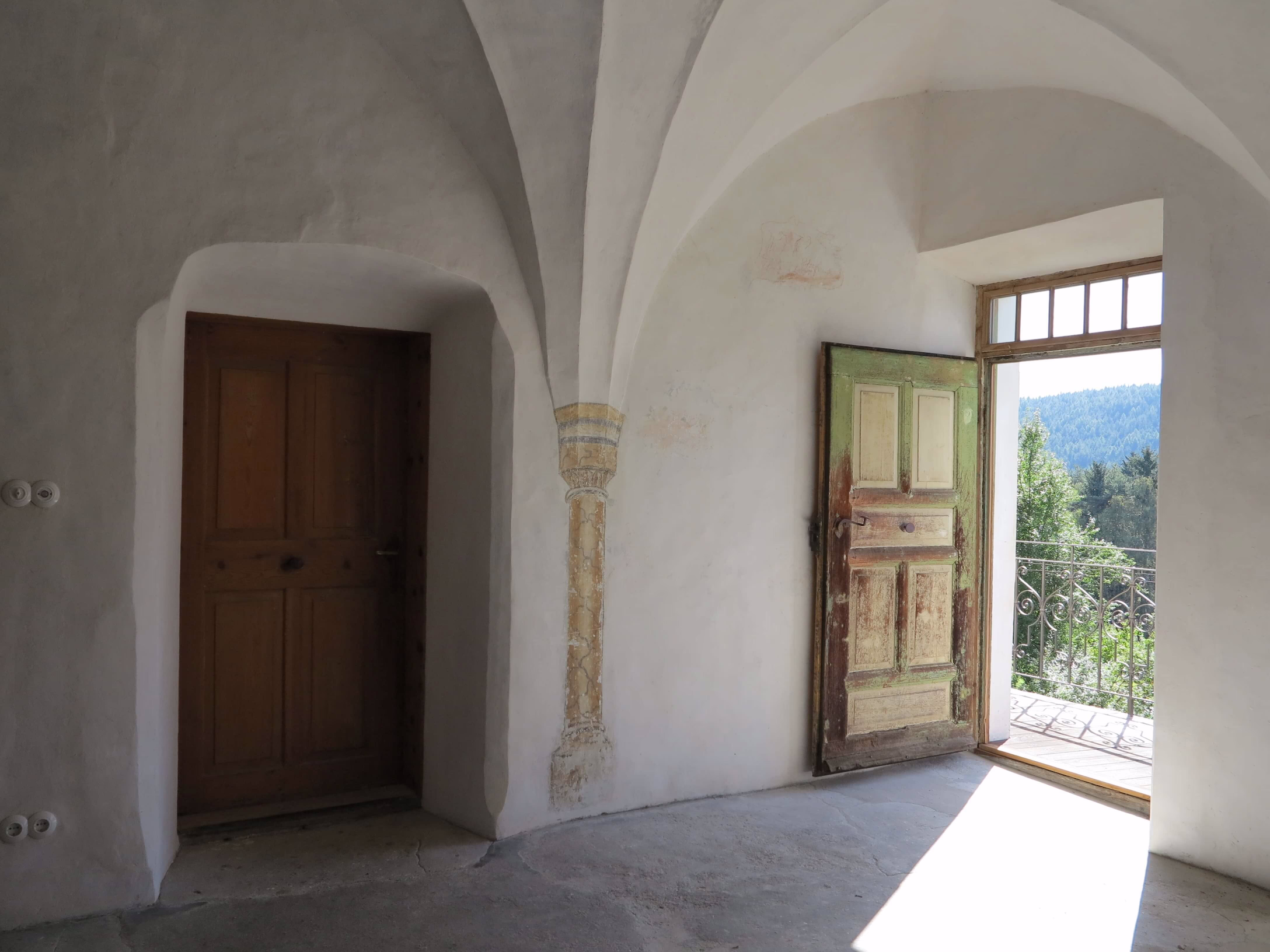 Interior 2